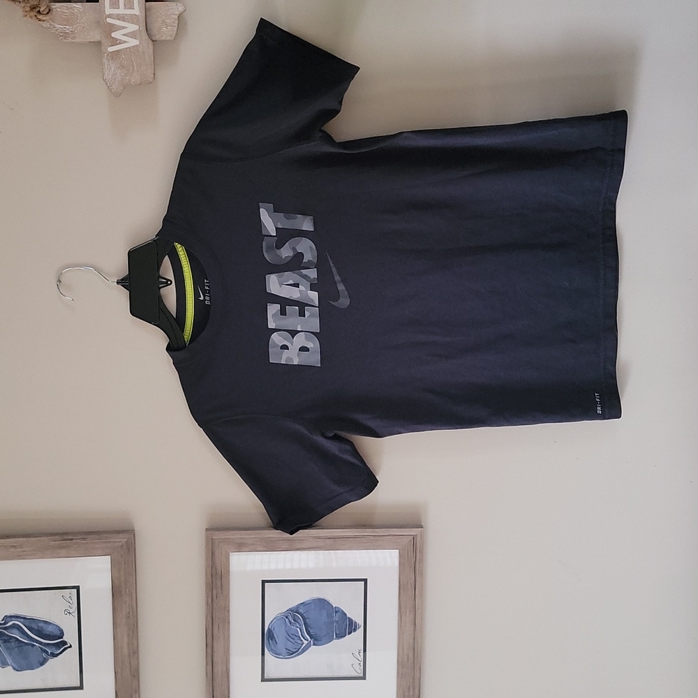 Black Nike dri-fit shirt EUC